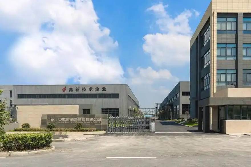 球友体育编辑团队内容制作与数据校验工作场景